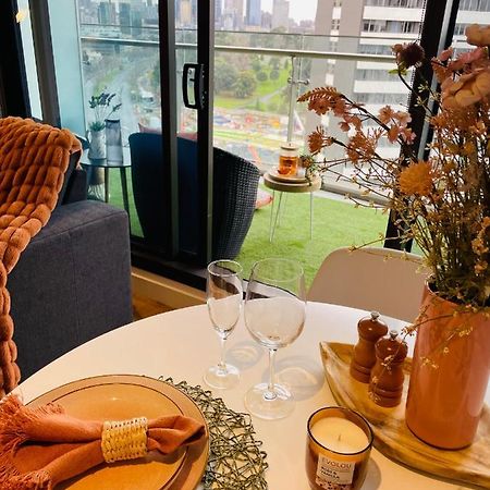 Cozy 1 Bed Apt & Spa,Free Parking ,Phenomena Views Melbourne Exterior photo