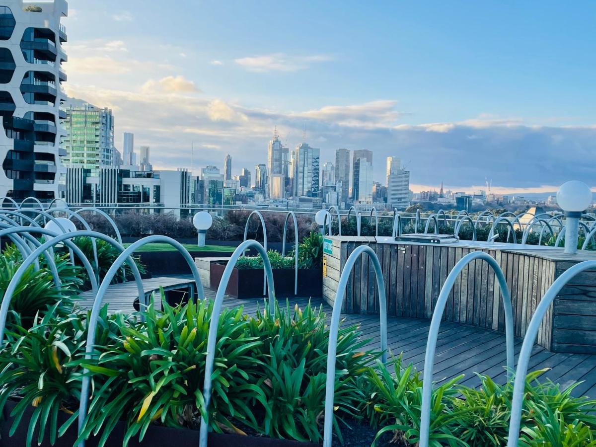 Cozy 1 Bed Apt & Spa,Free Parking ,Phenomena Views Melbourne Exterior photo