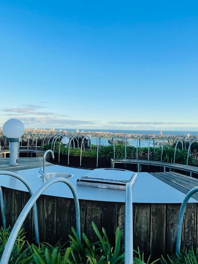 Cozy 1 Bed Apt & Spa,Free Parking ,Phenomena Views Melbourne Exterior photo